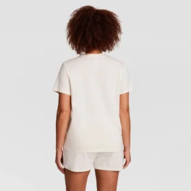 Κλασικό T-shirt, λογότυπο στο αριστερό στήθος σε τόνους του ίδιου χρώματος